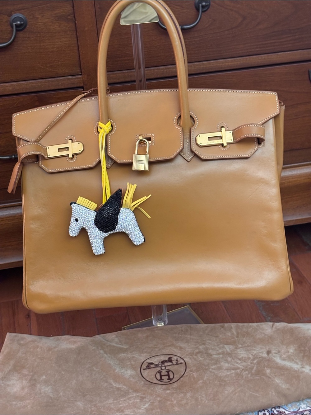 Hermes Birkin 35cm in Gold/Tan Leather Satchel Gold Hardware and fashion pony